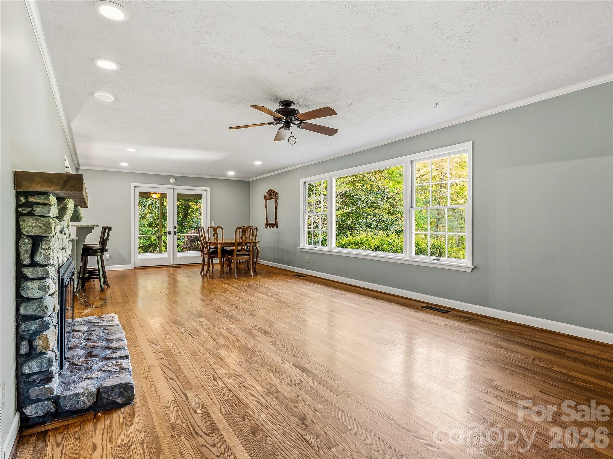 Mountain Shadows - Residential