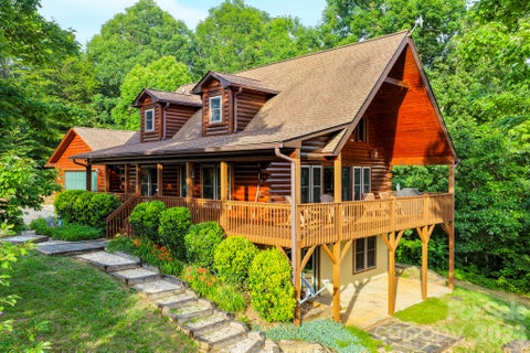 Photo of 603 Laurel Lakes Parkway, Lake Lure, NC 28746 (MLS # 4391760)