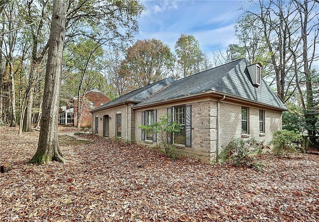 Sardis Forest - Residential