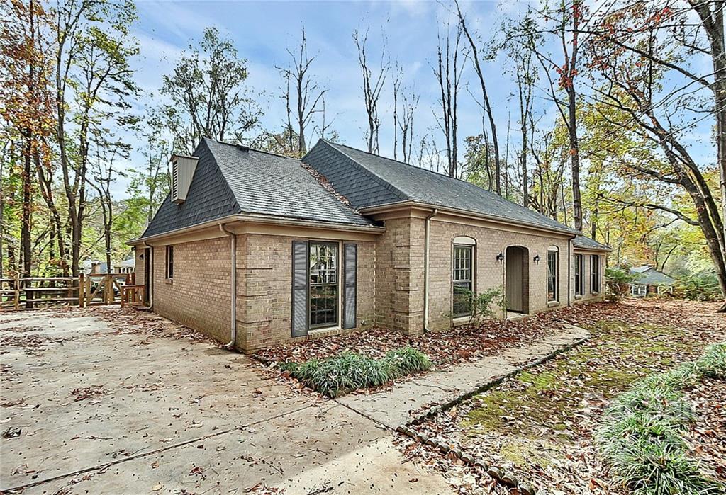 Sardis Forest - Residential