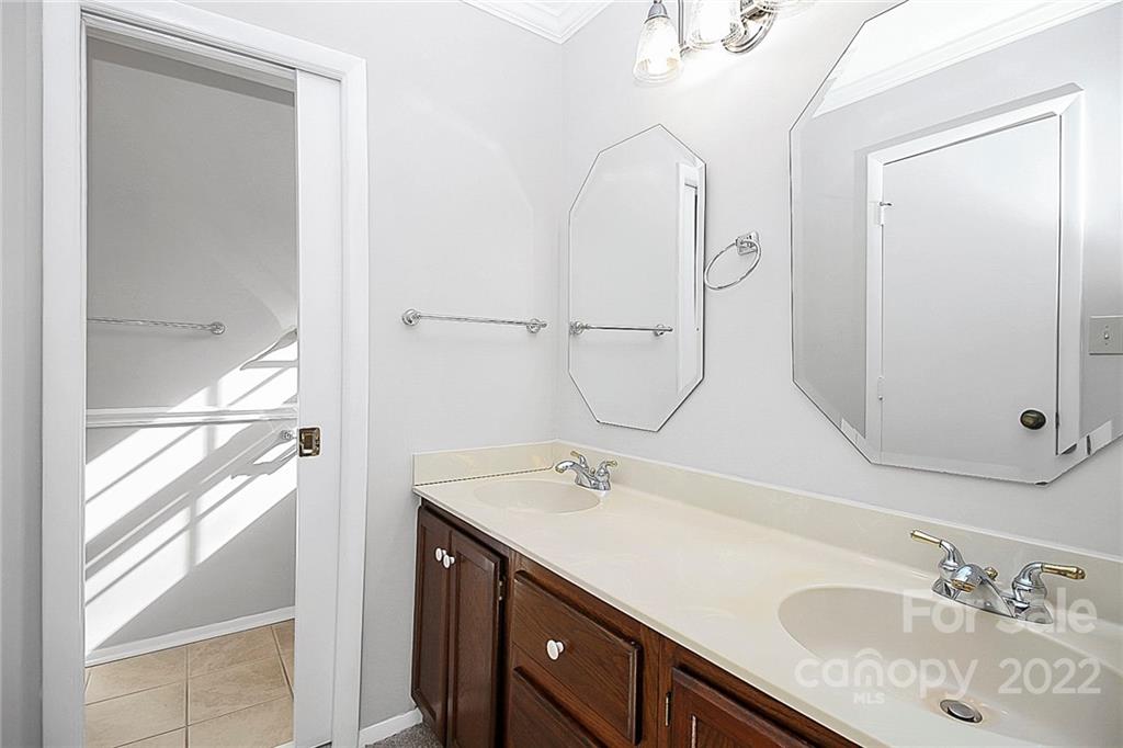 Sardis Forest - Residential