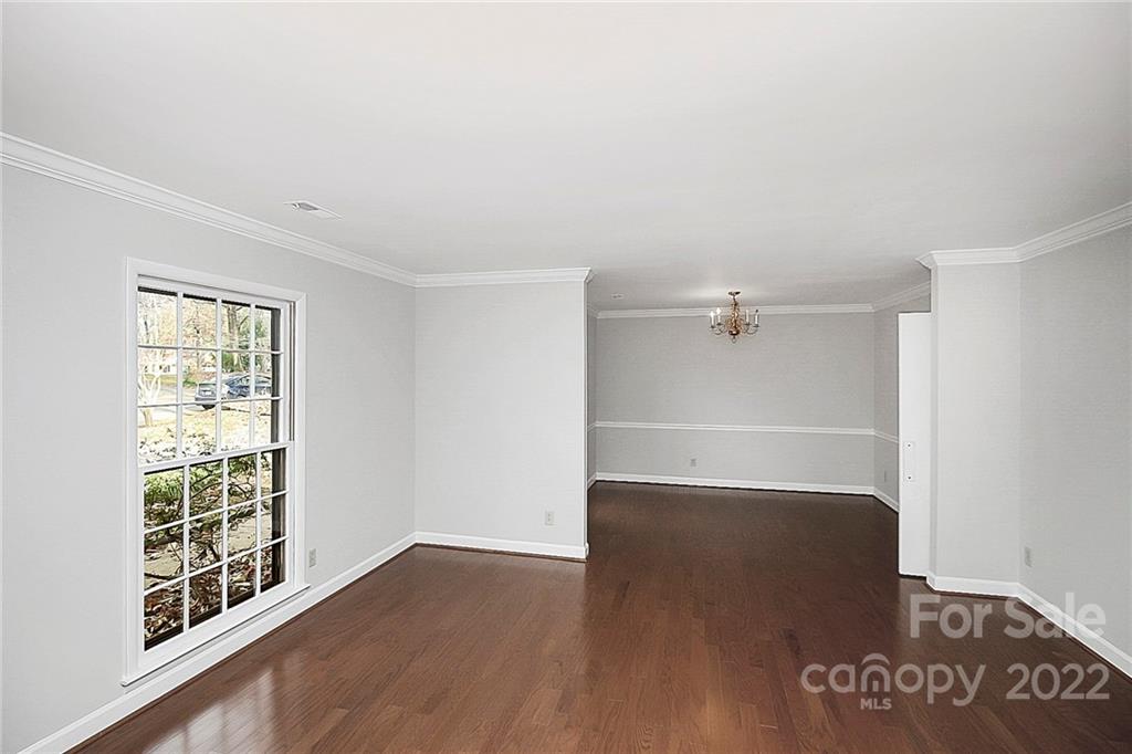 Sardis Forest - Residential