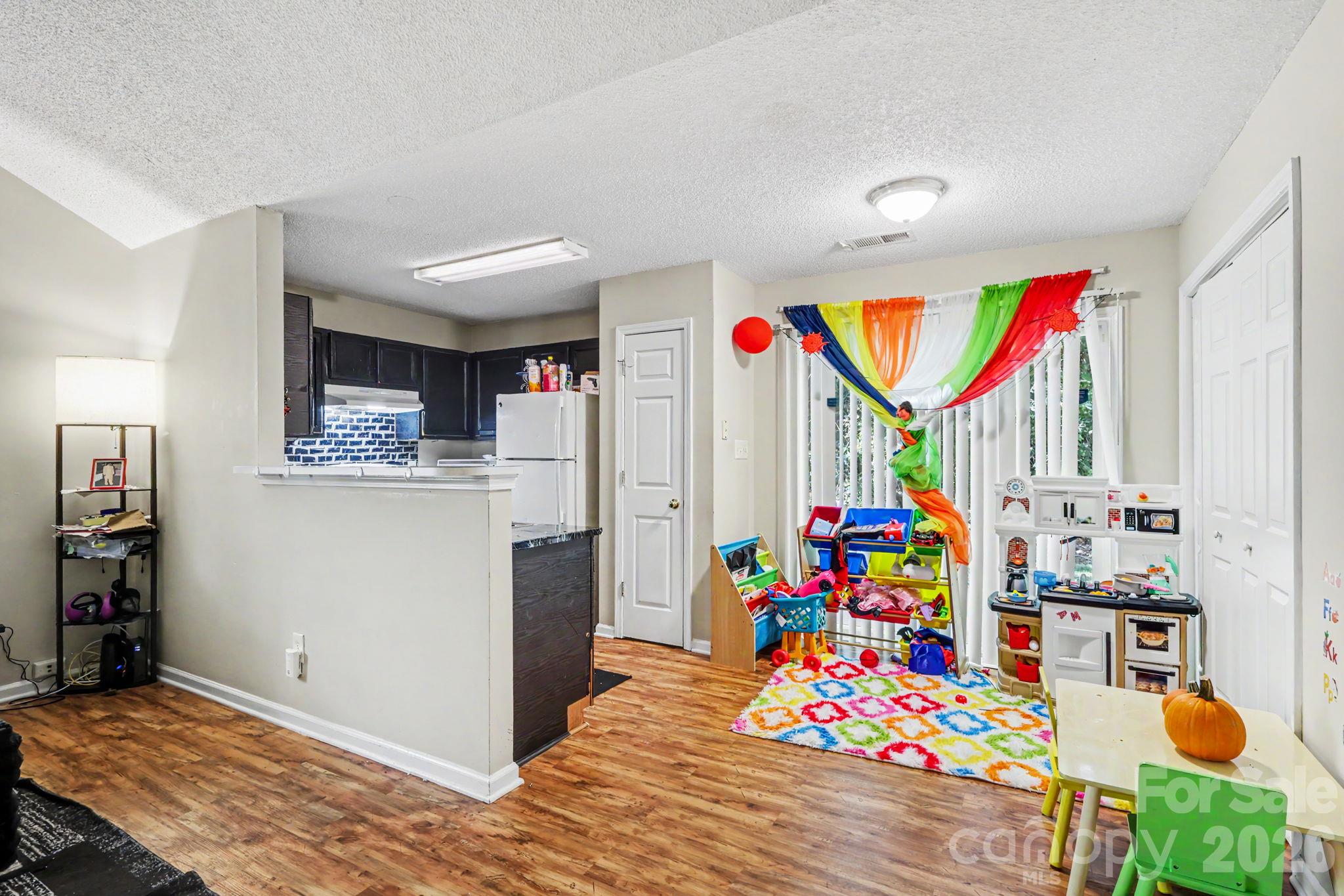 1427 Hidden Stream Court