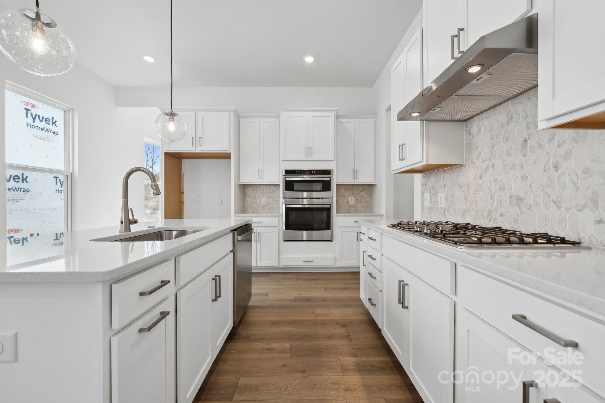 The Ridge at Sugar Creek - Residential