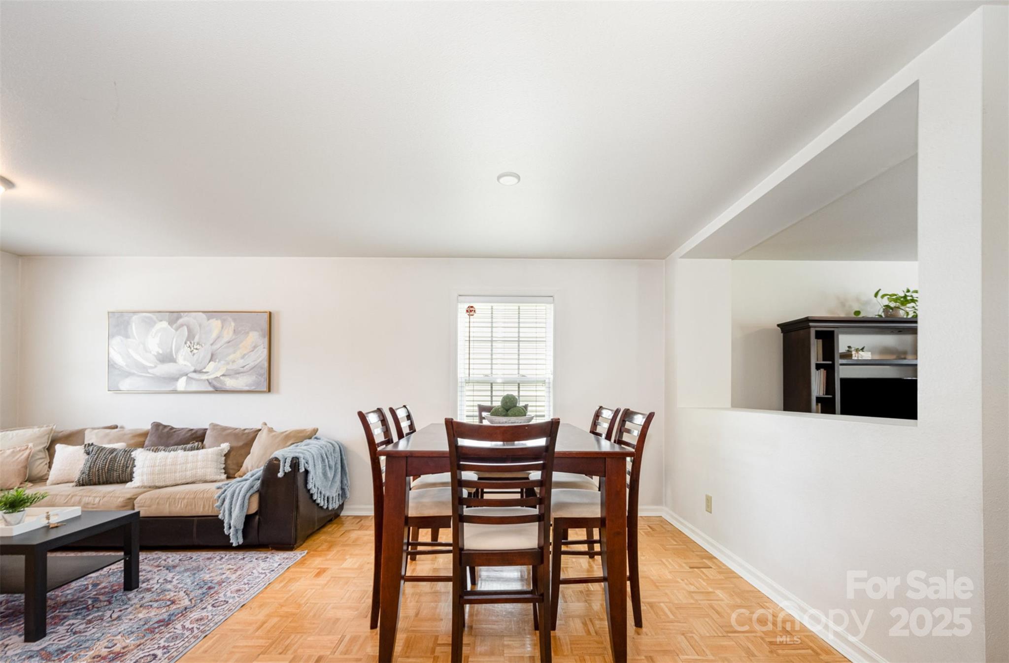 Fort Mill, South Carolina 29715, United States, 4 Bedrooms Bedrooms, ,3 BathroomsBathrooms,Residential,Under Contract,153368