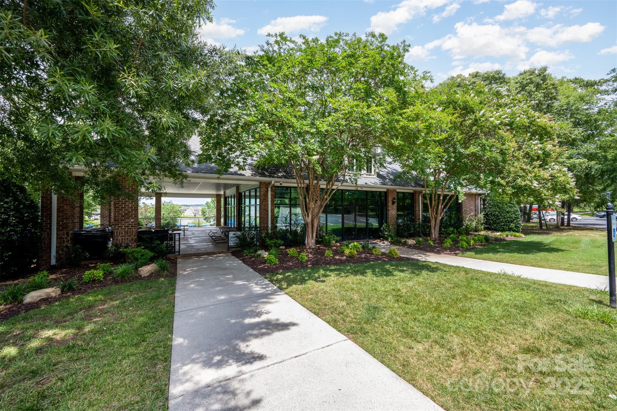 Fort Mill, South Carolina 29715, United States, 4 Bedrooms Bedrooms, ,3 BathroomsBathrooms,Residential,Under Contract,153368