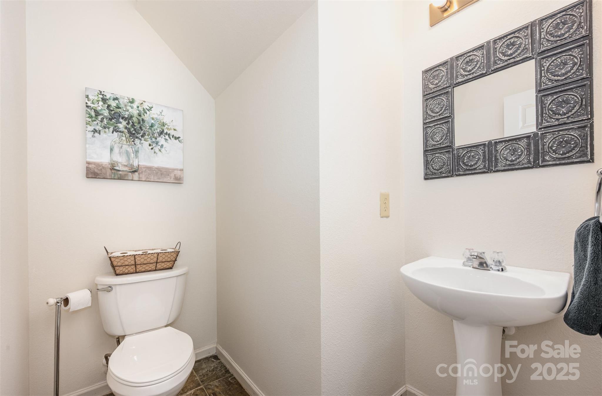 Fort Mill, South Carolina 29715, United States, 4 Bedrooms Bedrooms, ,3 BathroomsBathrooms,Residential,Under Contract,153368