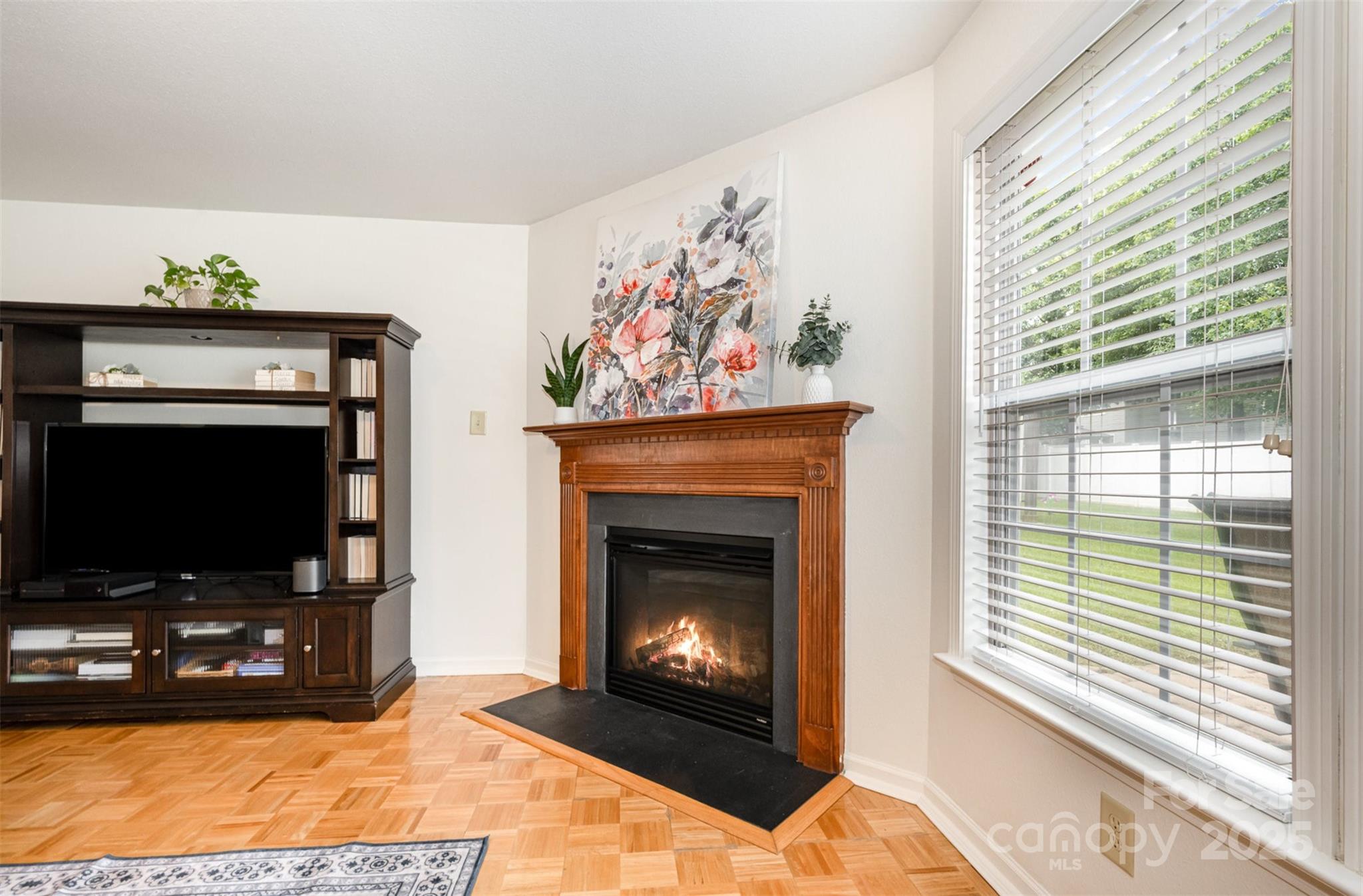 Fort Mill, South Carolina 29715, United States, 4 Bedrooms Bedrooms, ,3 BathroomsBathrooms,Residential,Under Contract,153368