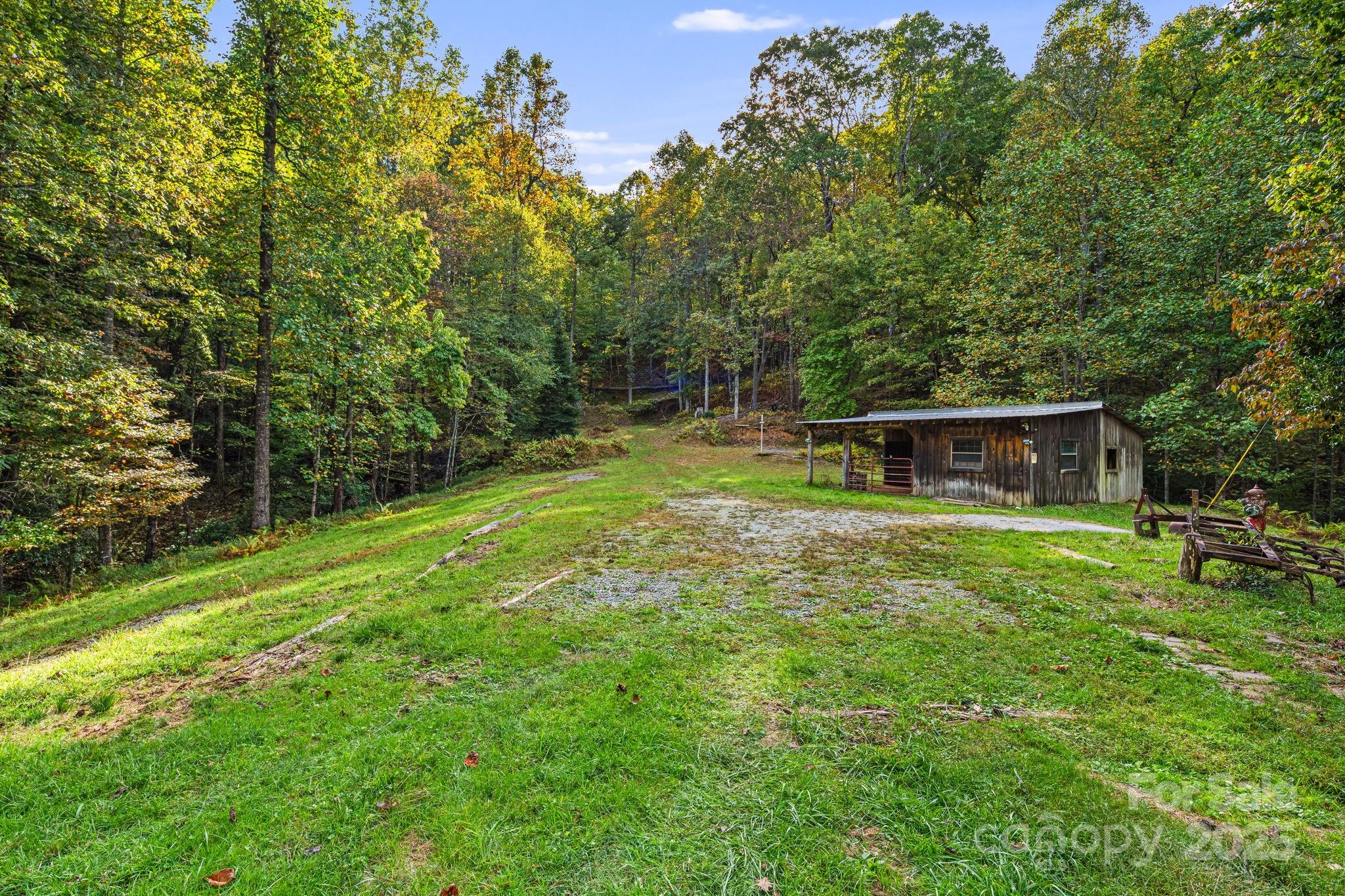 206 Willow Lane