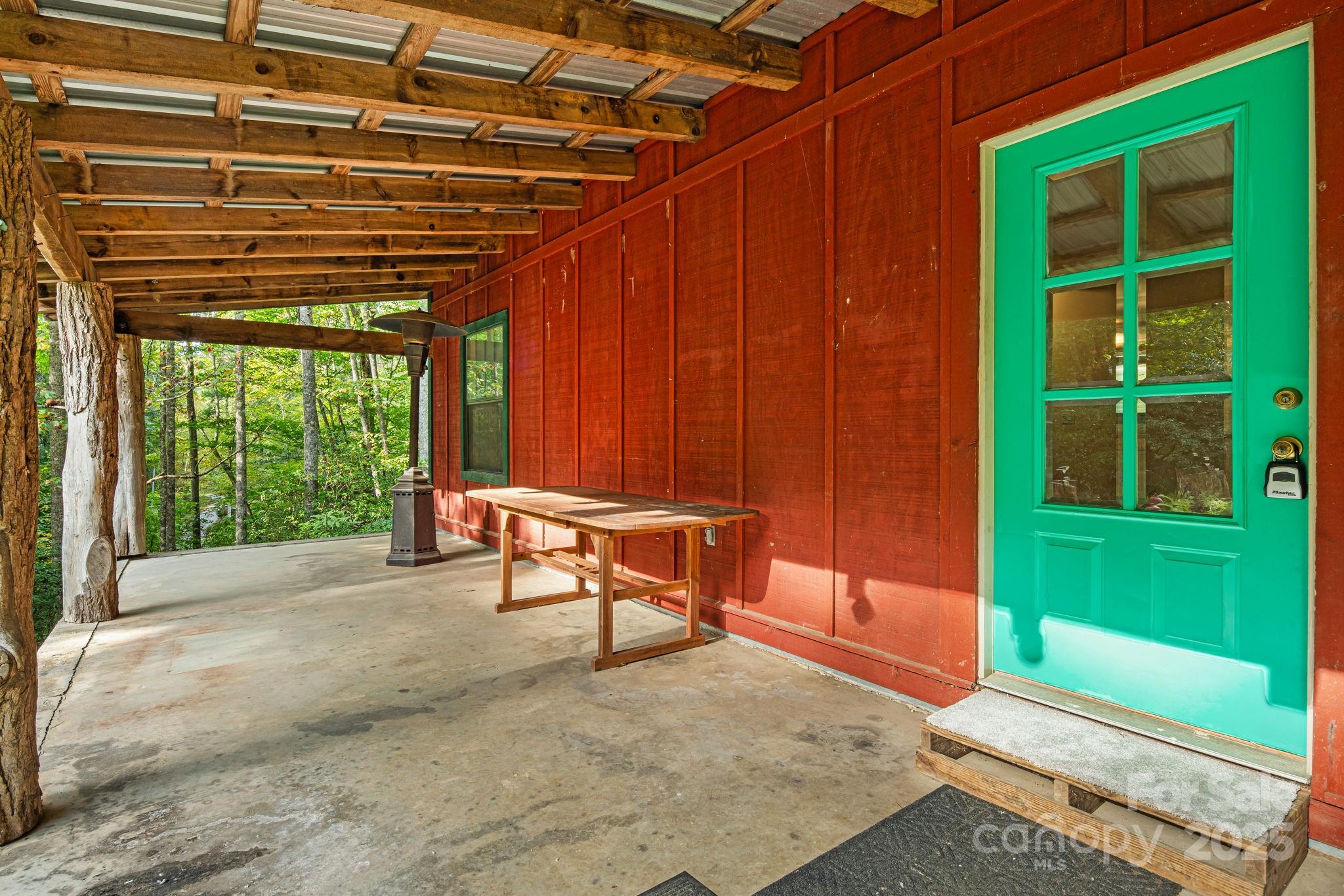 Line Runner Ridge - Residential