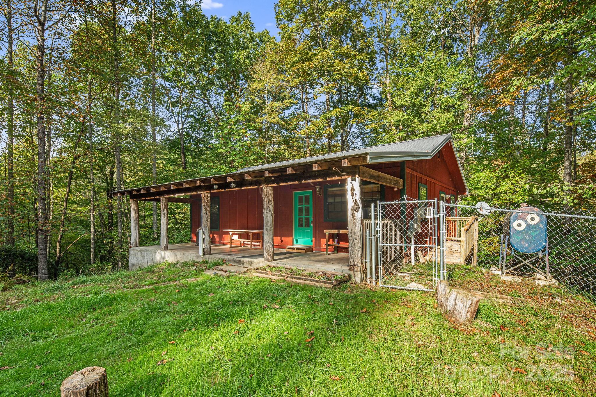 206 Willow Lane