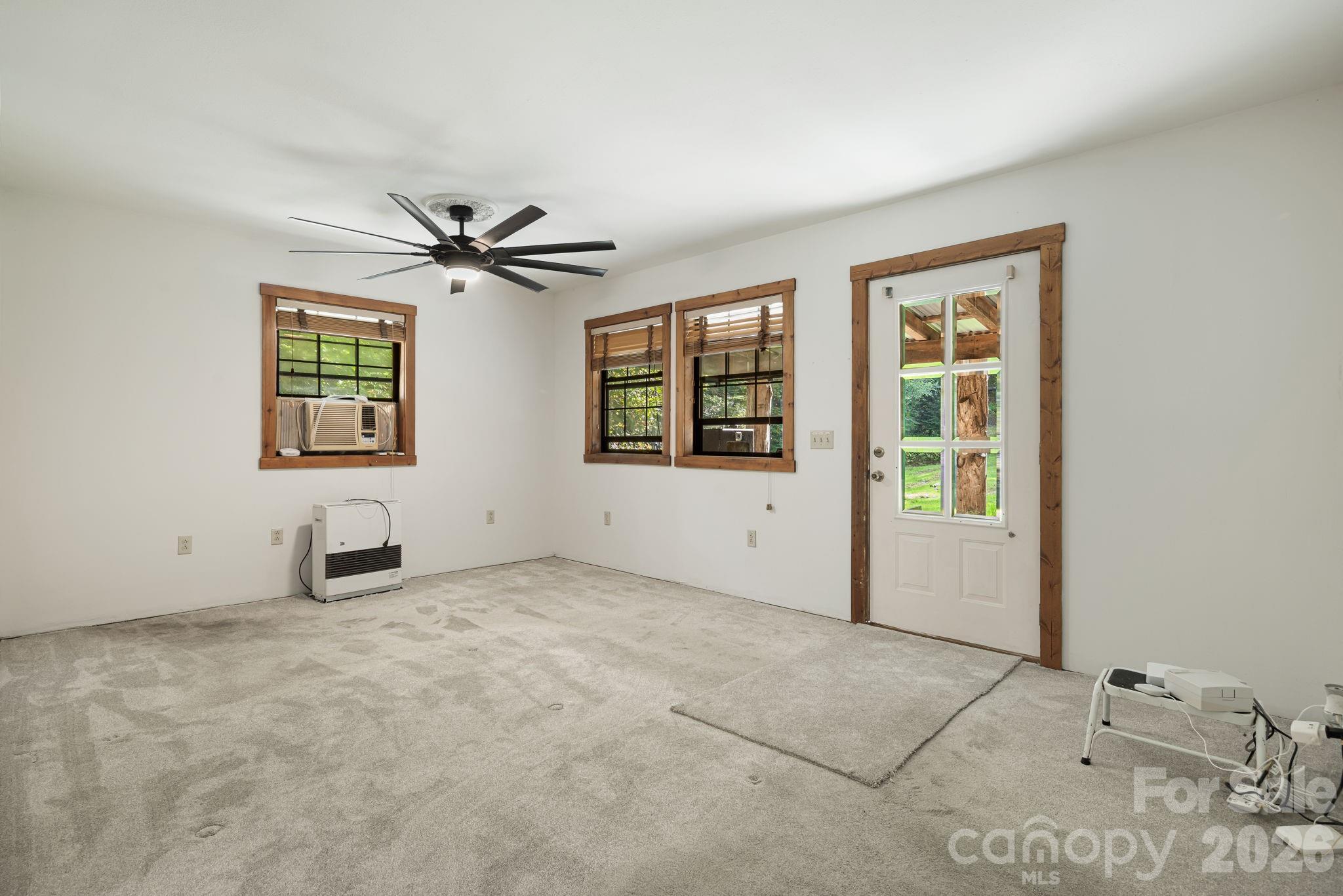 Line Runner Ridge - Residential