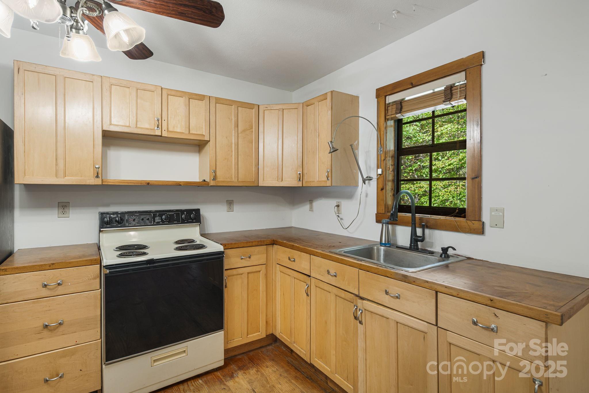 Line Runner Ridge - Residential