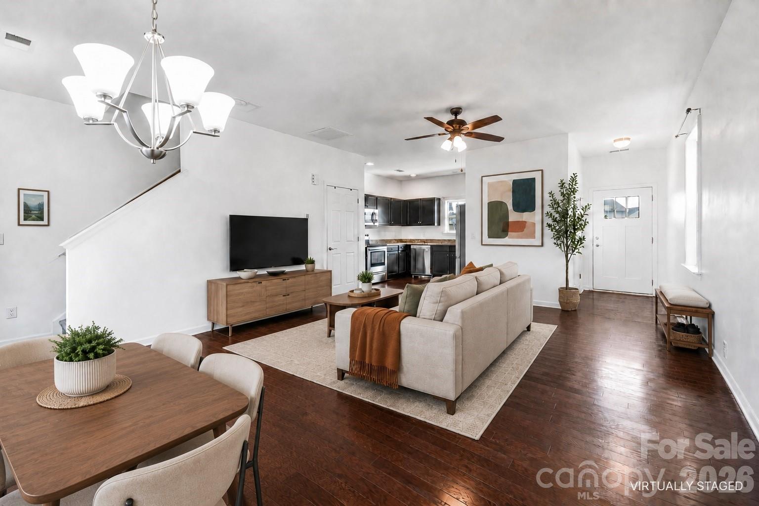 738 Cardwell Lane