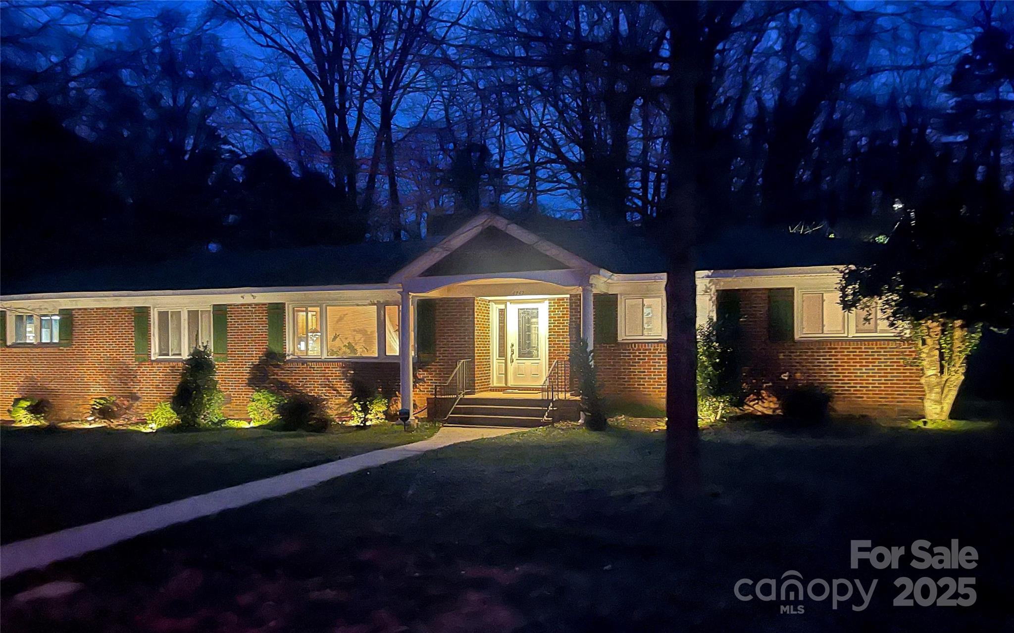 4742 Emory Lane