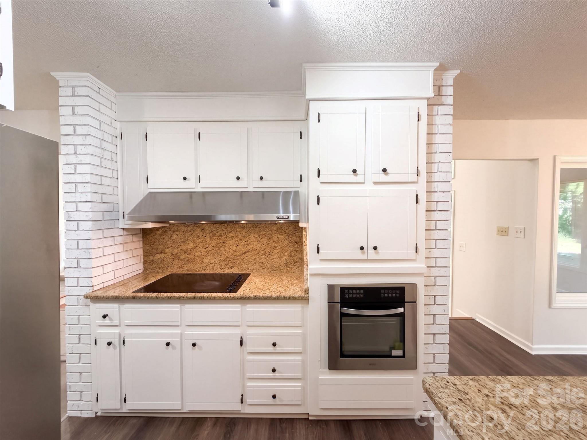 1801 Dogwood Court