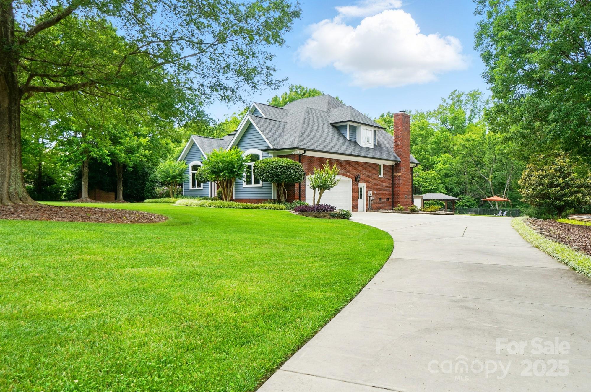 1042 Heather Glen Drive
