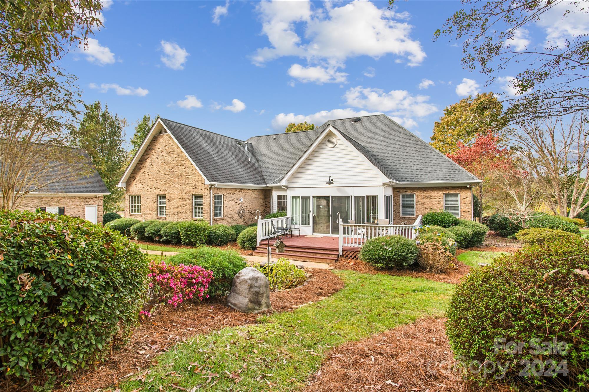 Weddington Downs - Residential