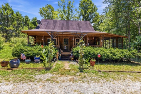Photo of 120 Sasafras Ridge RDG, Rutherfordton, NC 28139 (MLS # 4405023)
