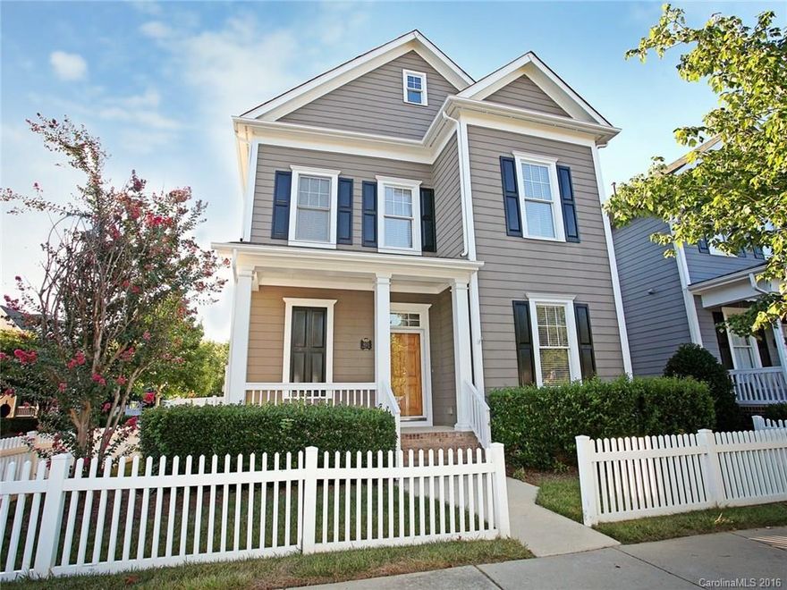 Live the Baxter Lifestyle of Amenities, Shops & Restaurants and Fun Activities! This lovely open floor plan home offers a private enclosed patio and level back yard. Charming front porch overlooking a wonderful Green Space for the kids and pets to play! Quiet cul-de-sac street! Lots of closets and a private backload garage. Fabulous location just minutes from I-77 and I-485! Fort Mill Schools!