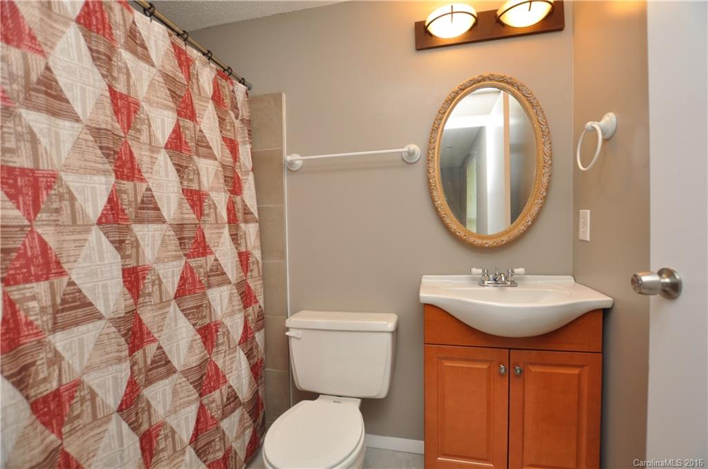 Shadow Lake - Residential Lease