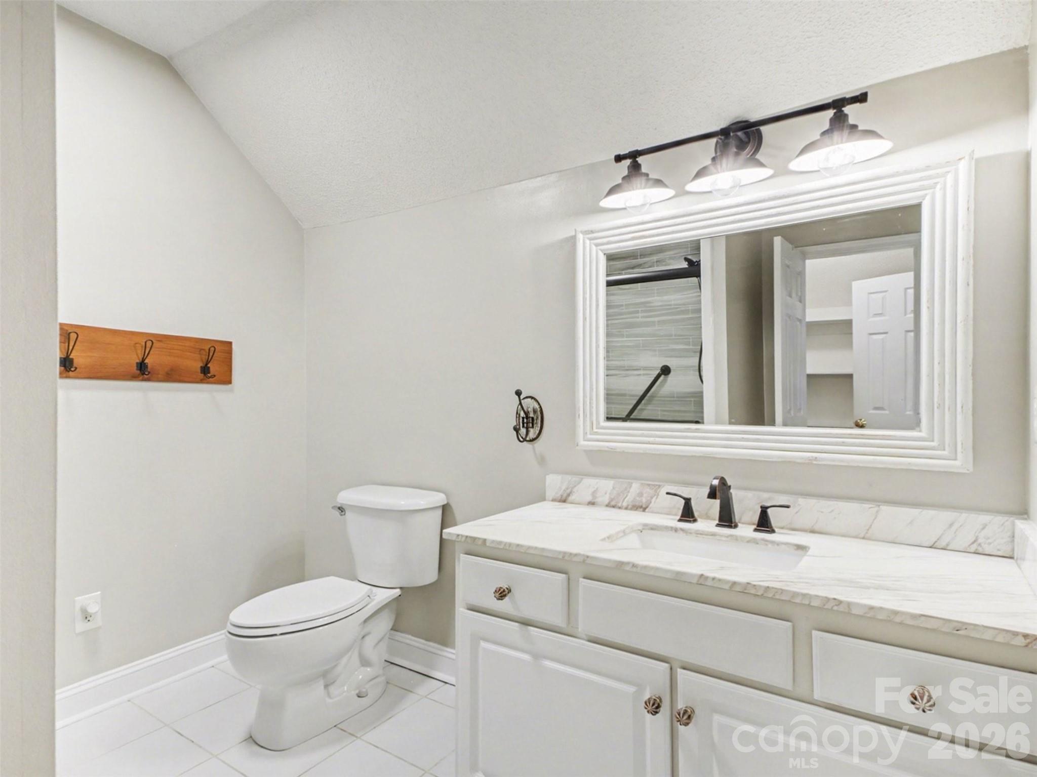 Oakview Commons - Residential