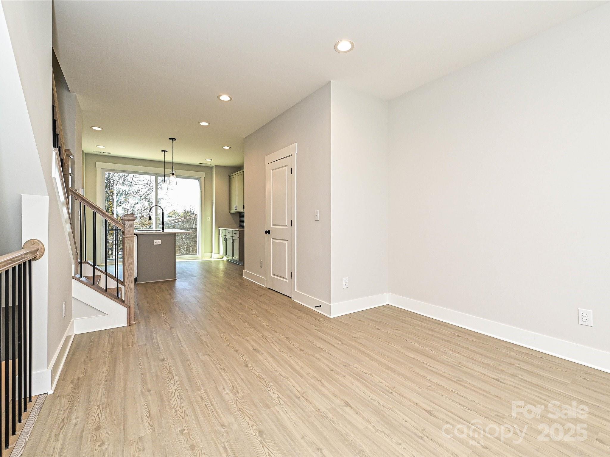 Equinox - Residential