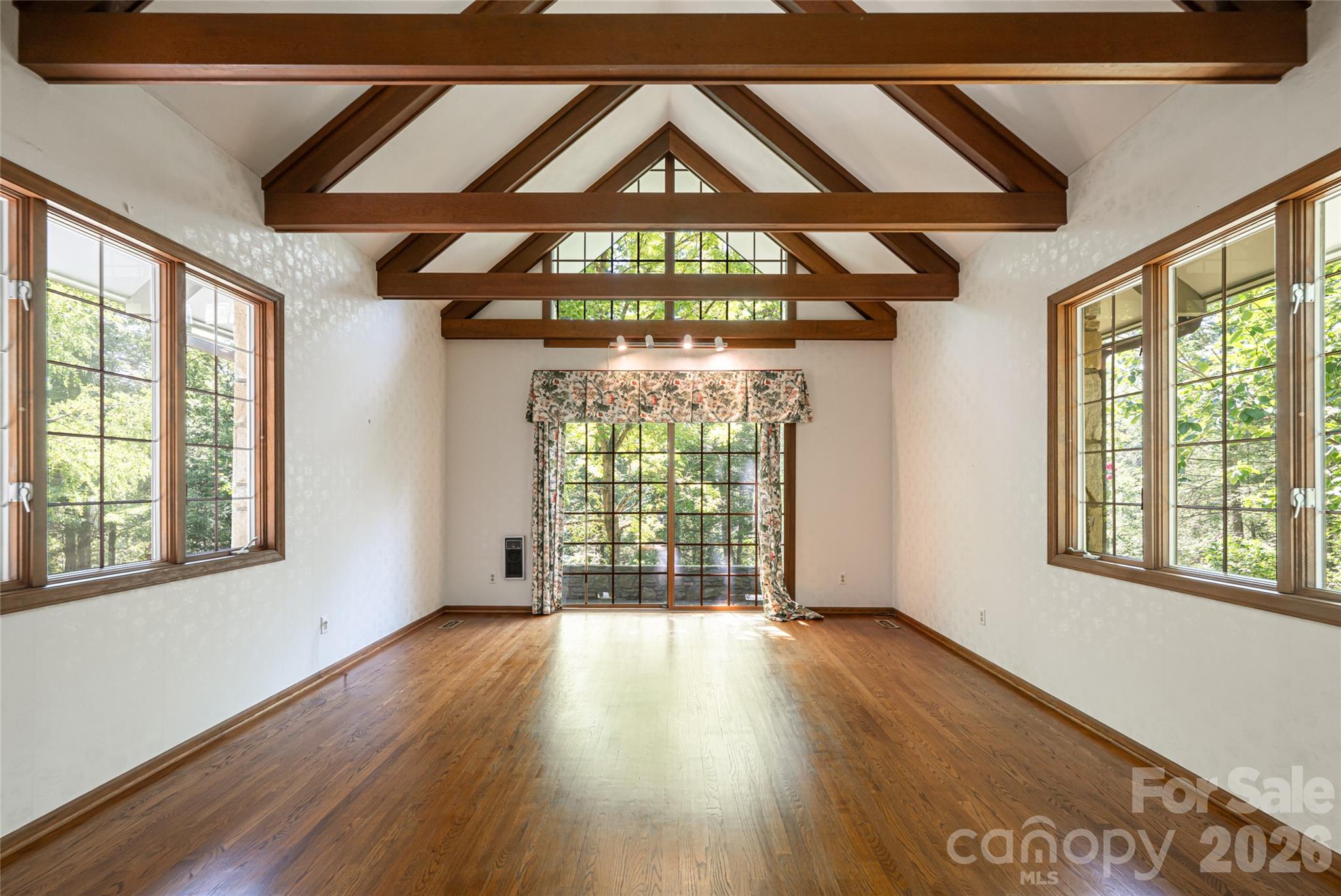 25 E Forest Road