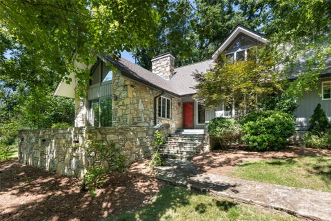 Photo of 25 E Forest Road, Asheville, NC 28803 (MLS # 4412370)