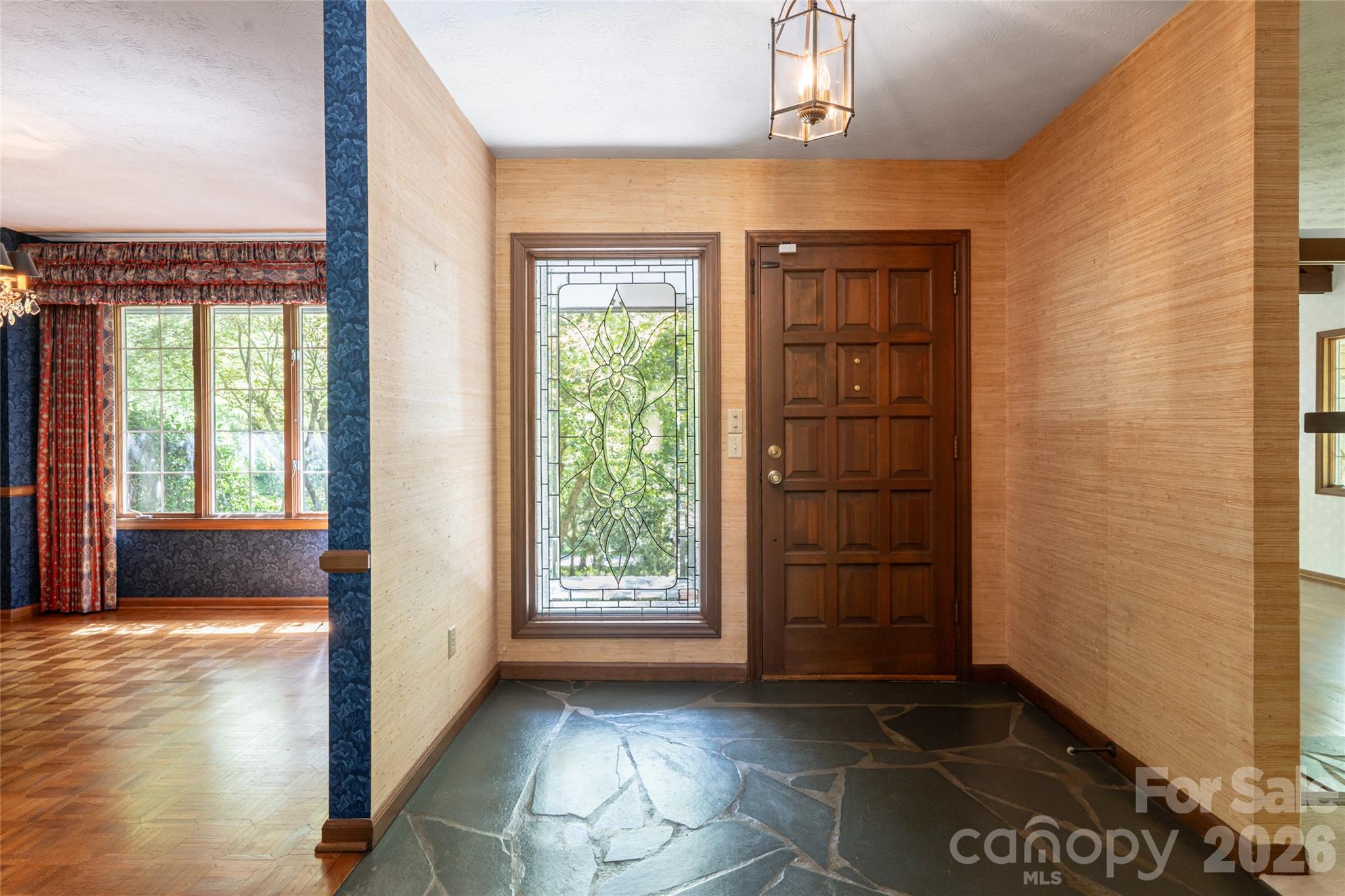 25 E Forest Road