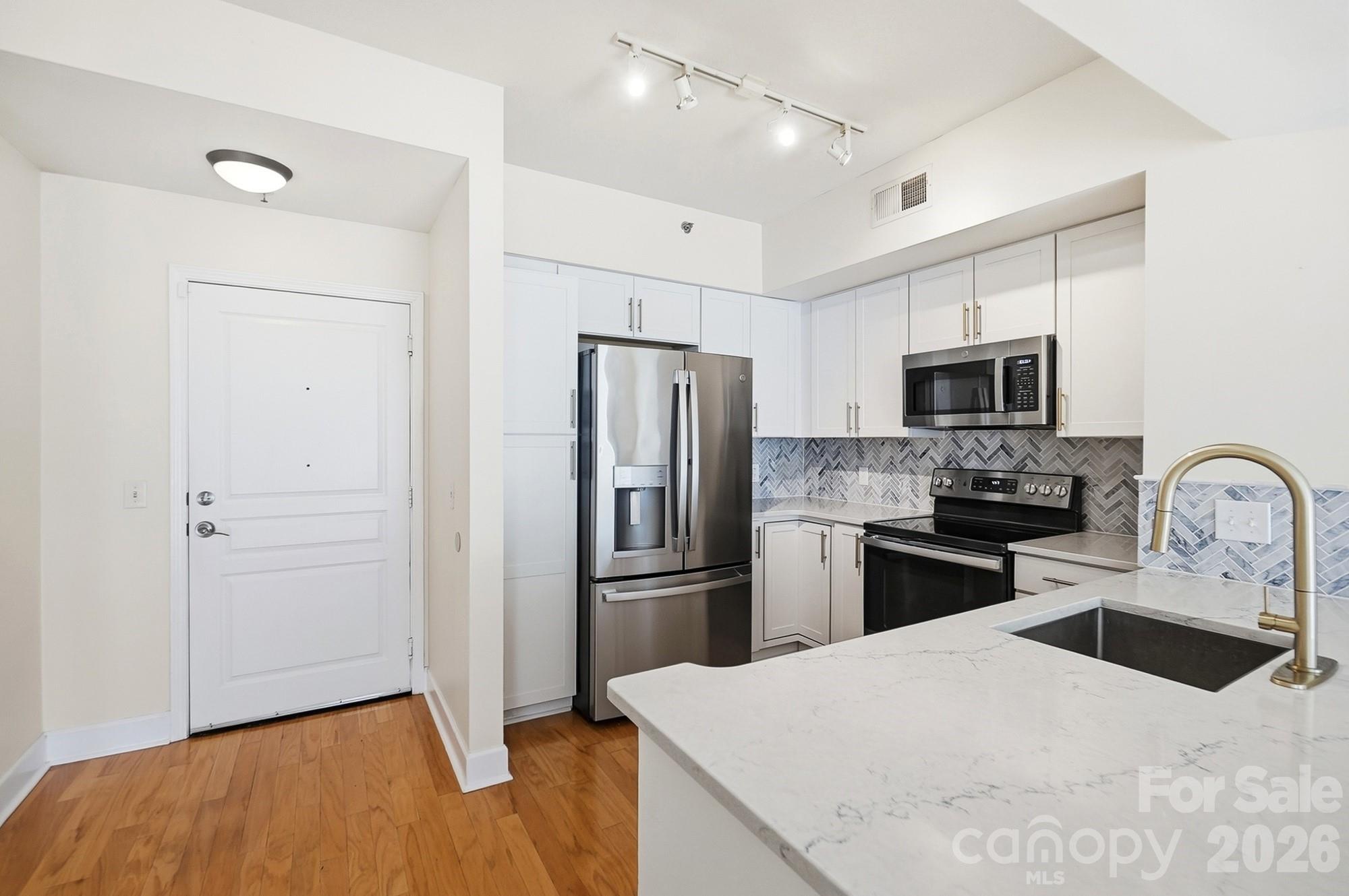 1315 East Boulevard 411