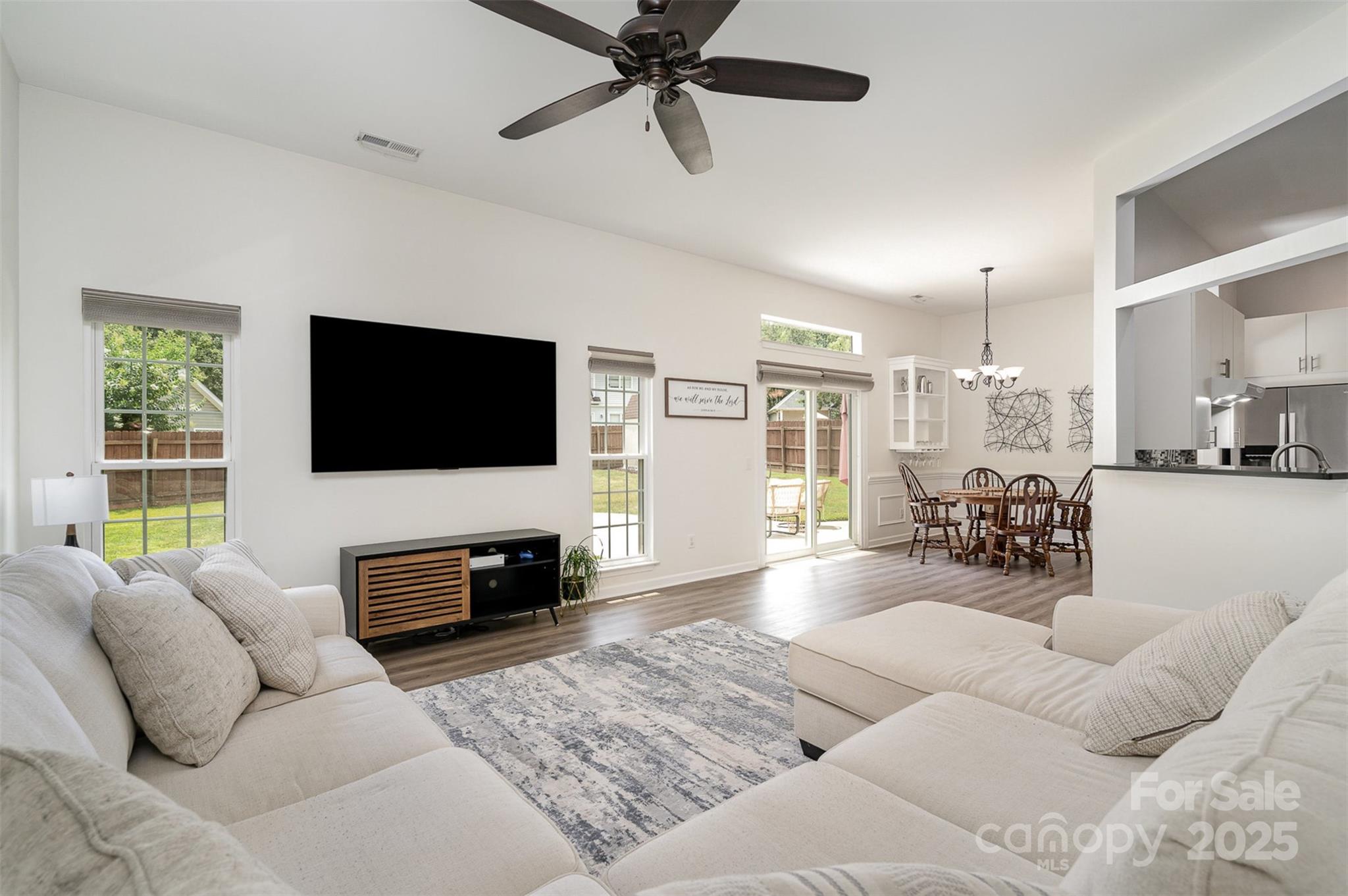 8000 Rachel Court