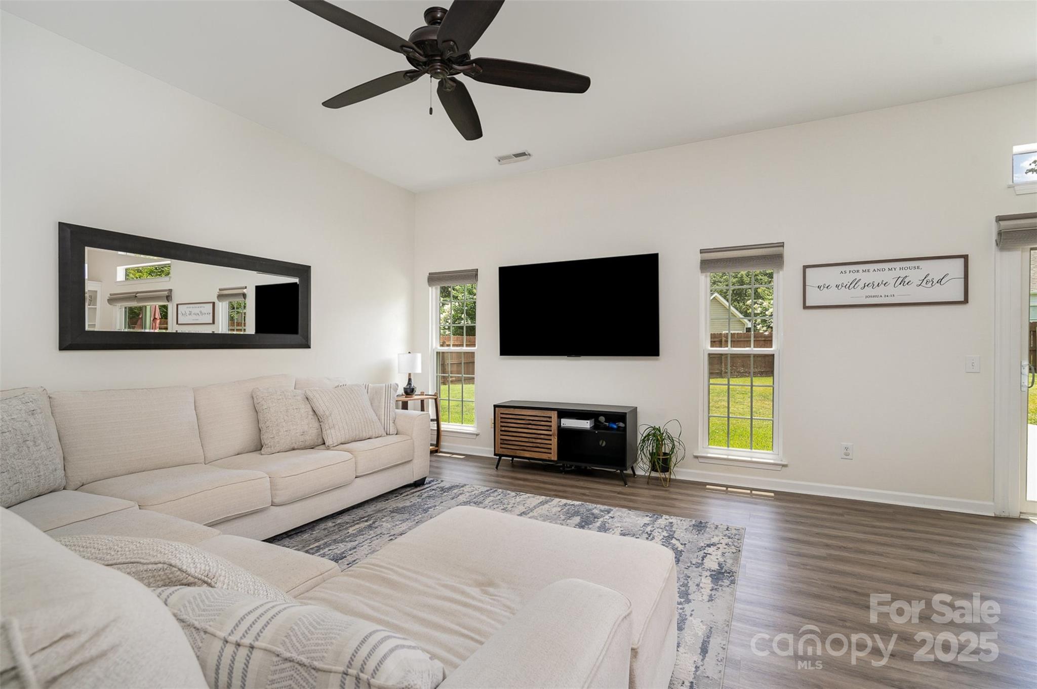 8000 Rachel Court