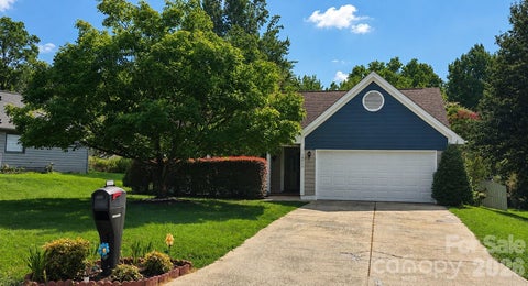 Photo of 10117 Crayton Drive, Charlotte, NC 28269 (MLS # 4415978)