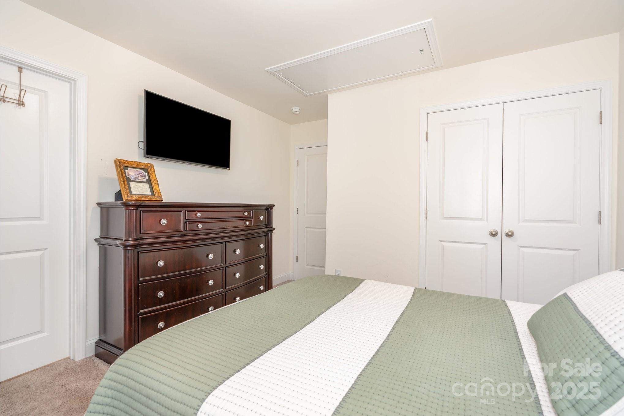 Summerhouse at Paddlers Cove - Residential