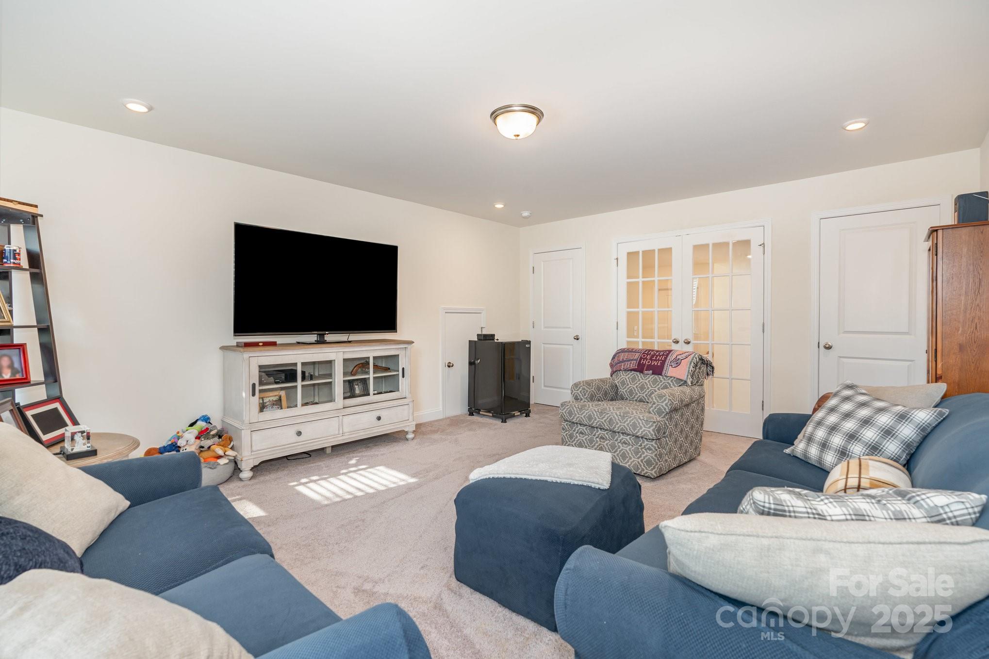 Summerhouse at Paddlers Cove - Residential