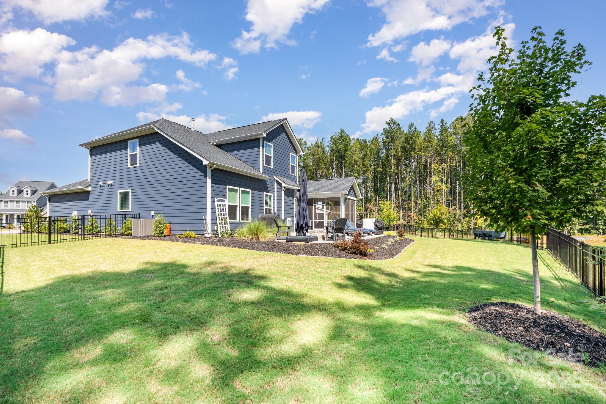 Summerhouse at Paddlers Cove - Residential