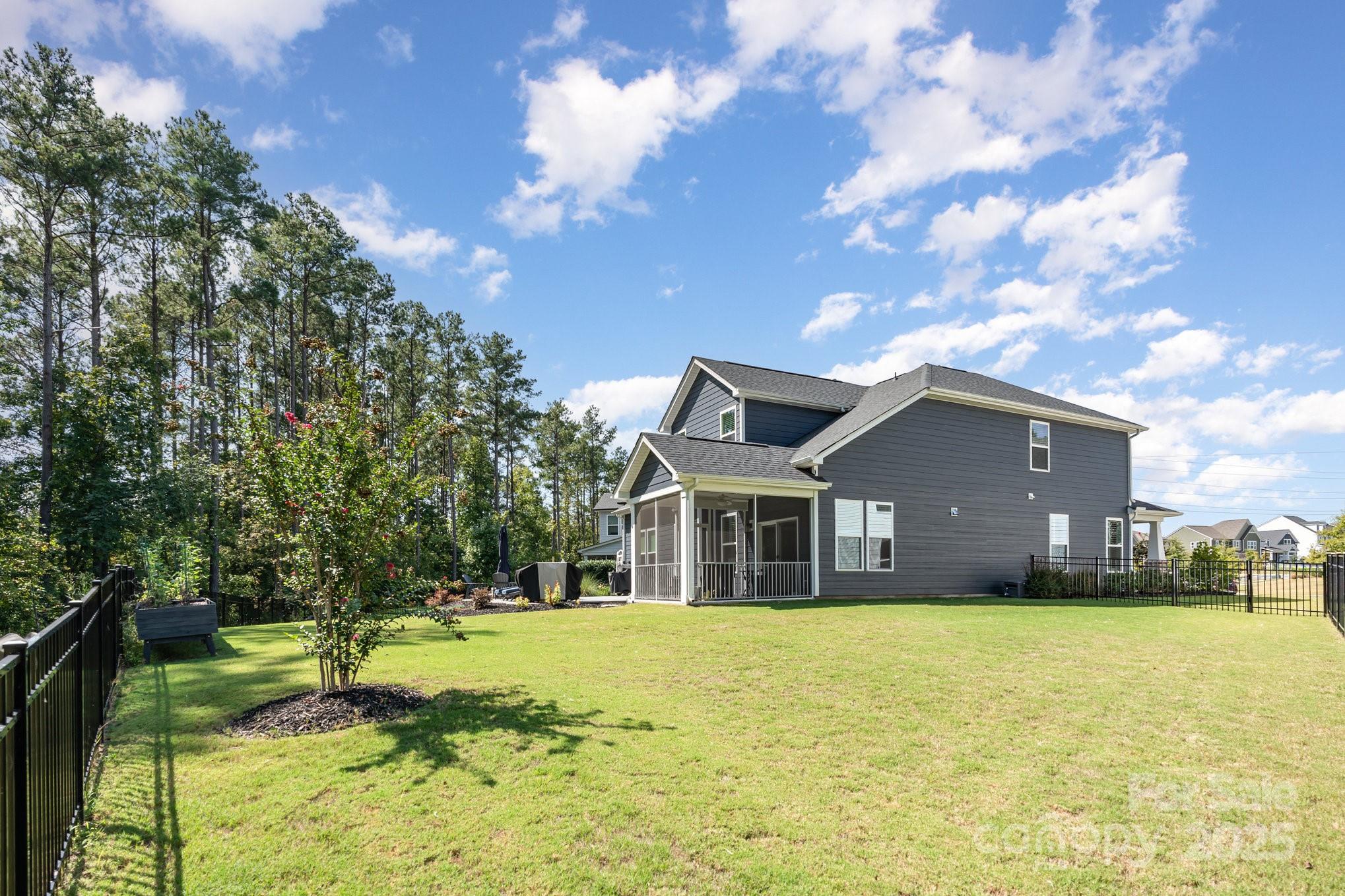 Summerhouse at Paddlers Cove - Residential