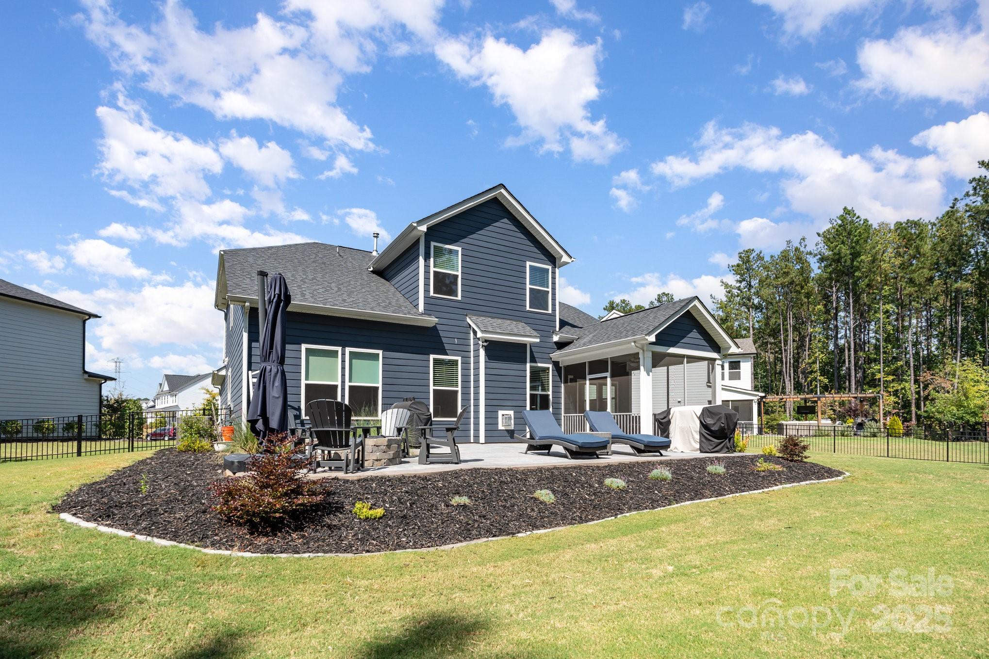Summerhouse at Paddlers Cove - Residential