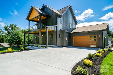 253 Eagles Eye Drive Hendersonville NC 28792