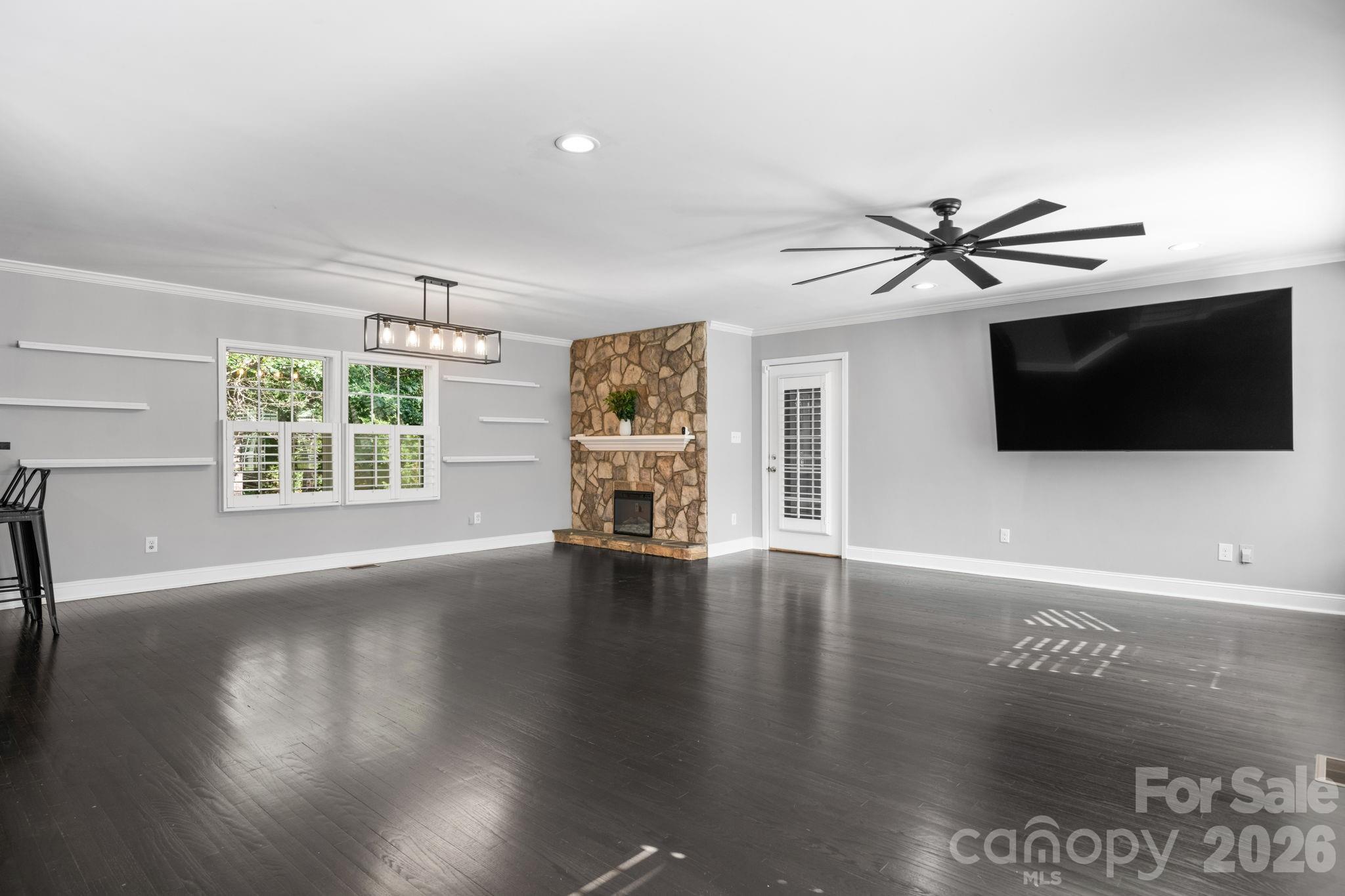 14214 Honeysuckle Ridge Drive