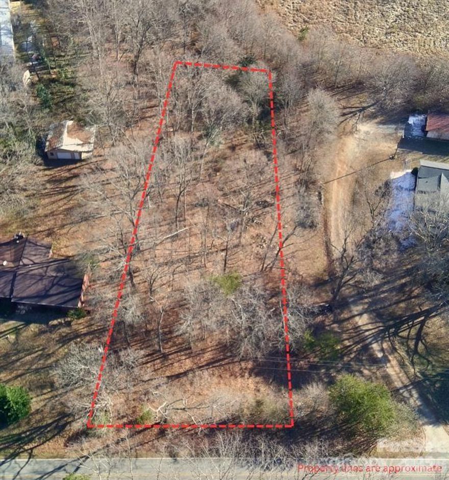 Discover this ideal .60-acre lot to build your dream home! This spacious property offers endless possibilities for custom construction, surrounded by natural beauty and a peaceful setting. Location is convenient to downtown Lincolnton and Hwy 321.