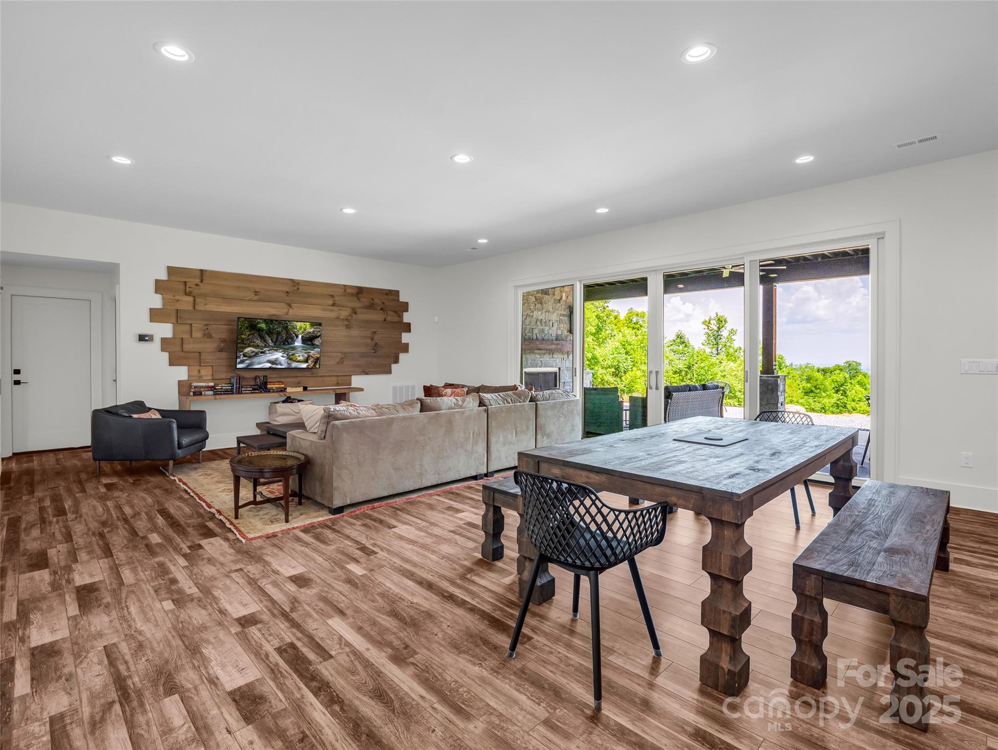 Brights Creek - Residential