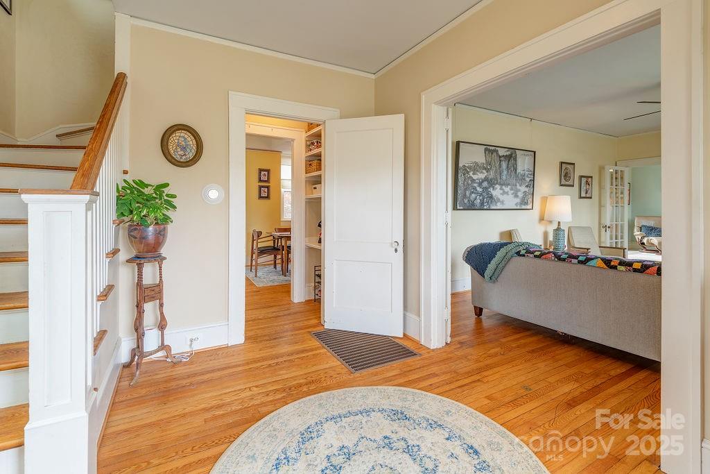 891 Hendersonville Road