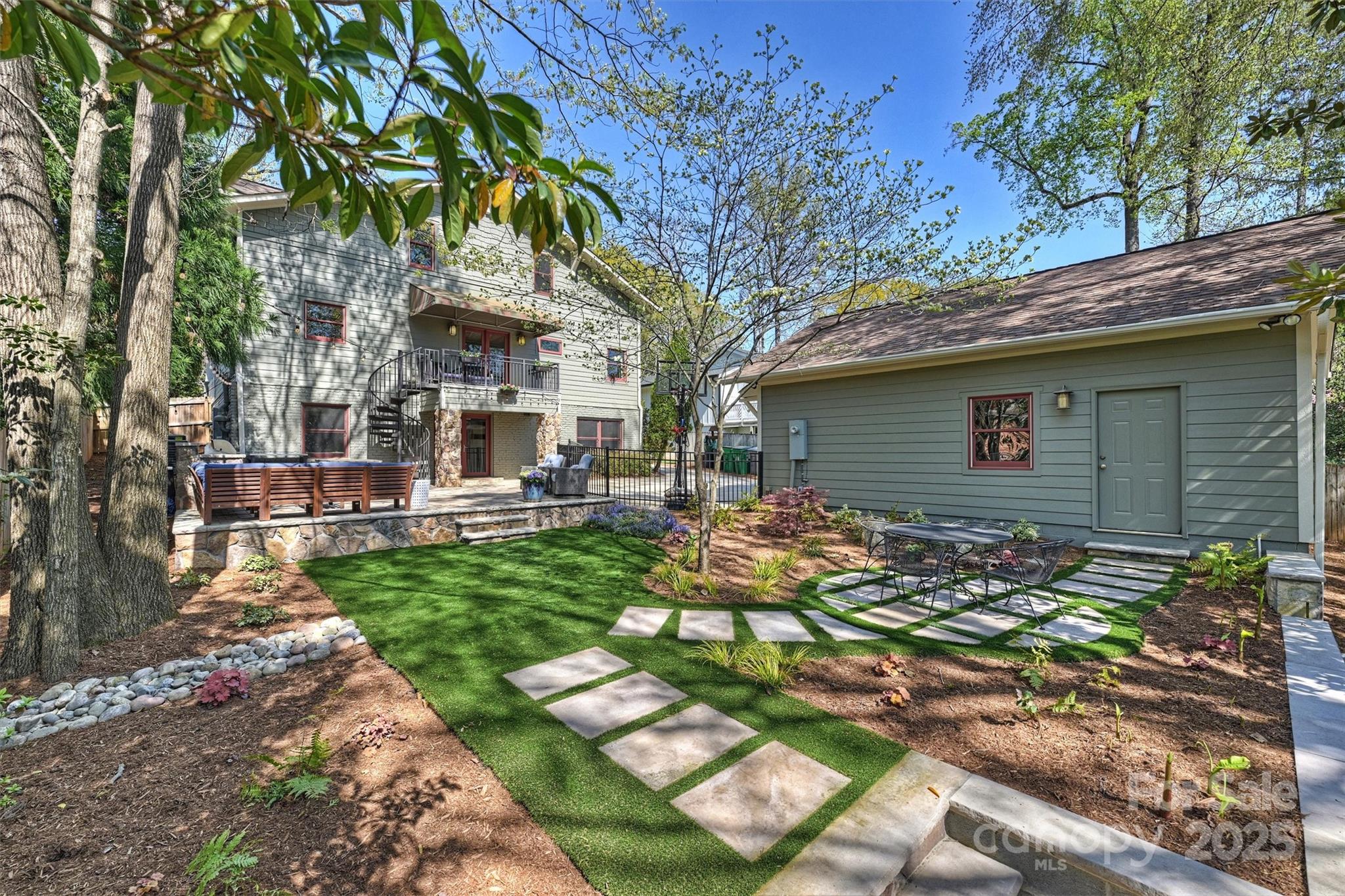 Myers Park - Residential