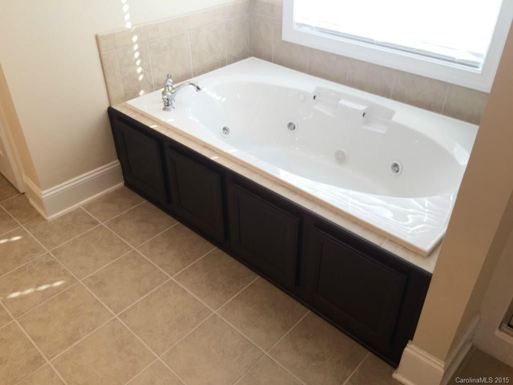 Amber Leigh - Residential Lease