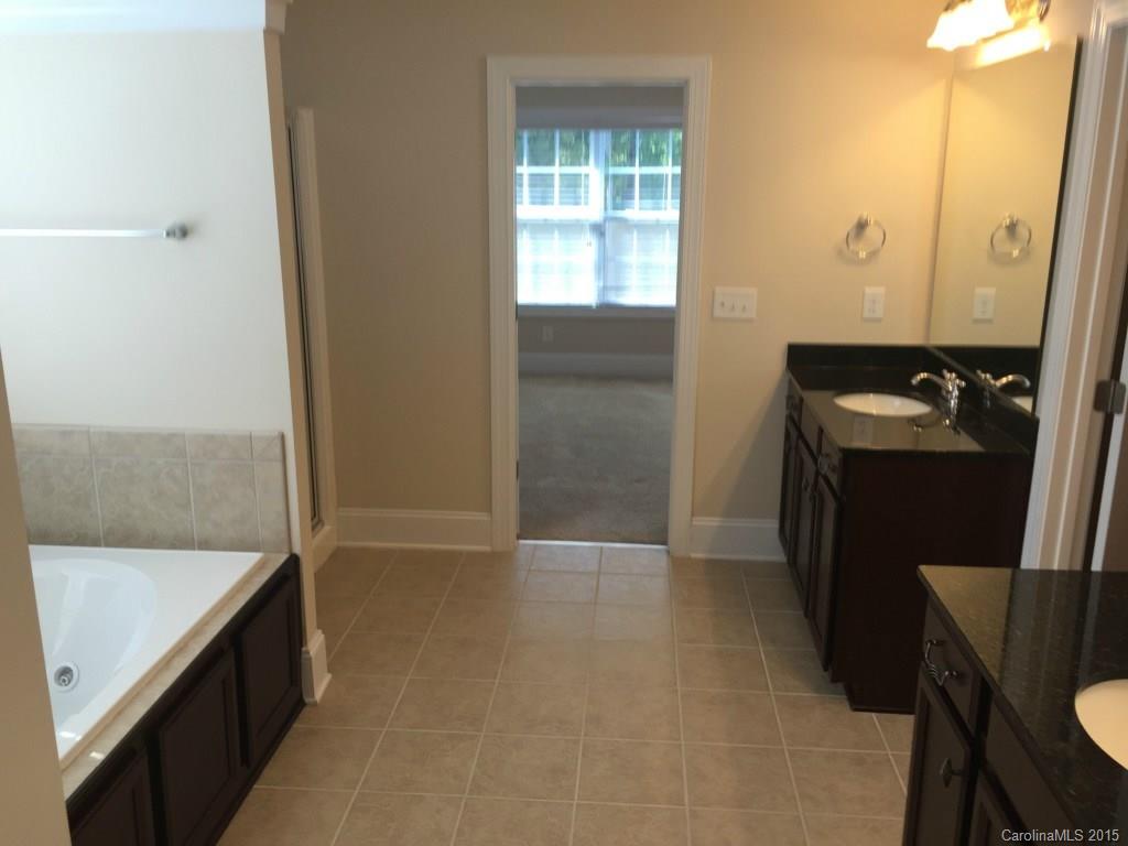 Amber Leigh - Residential Lease