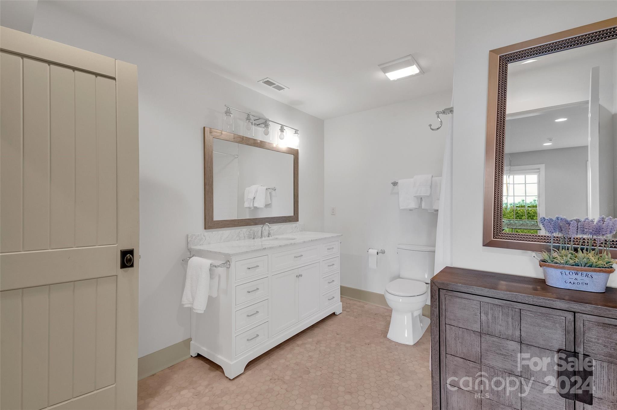 Lake Toxaway Estates - Residential