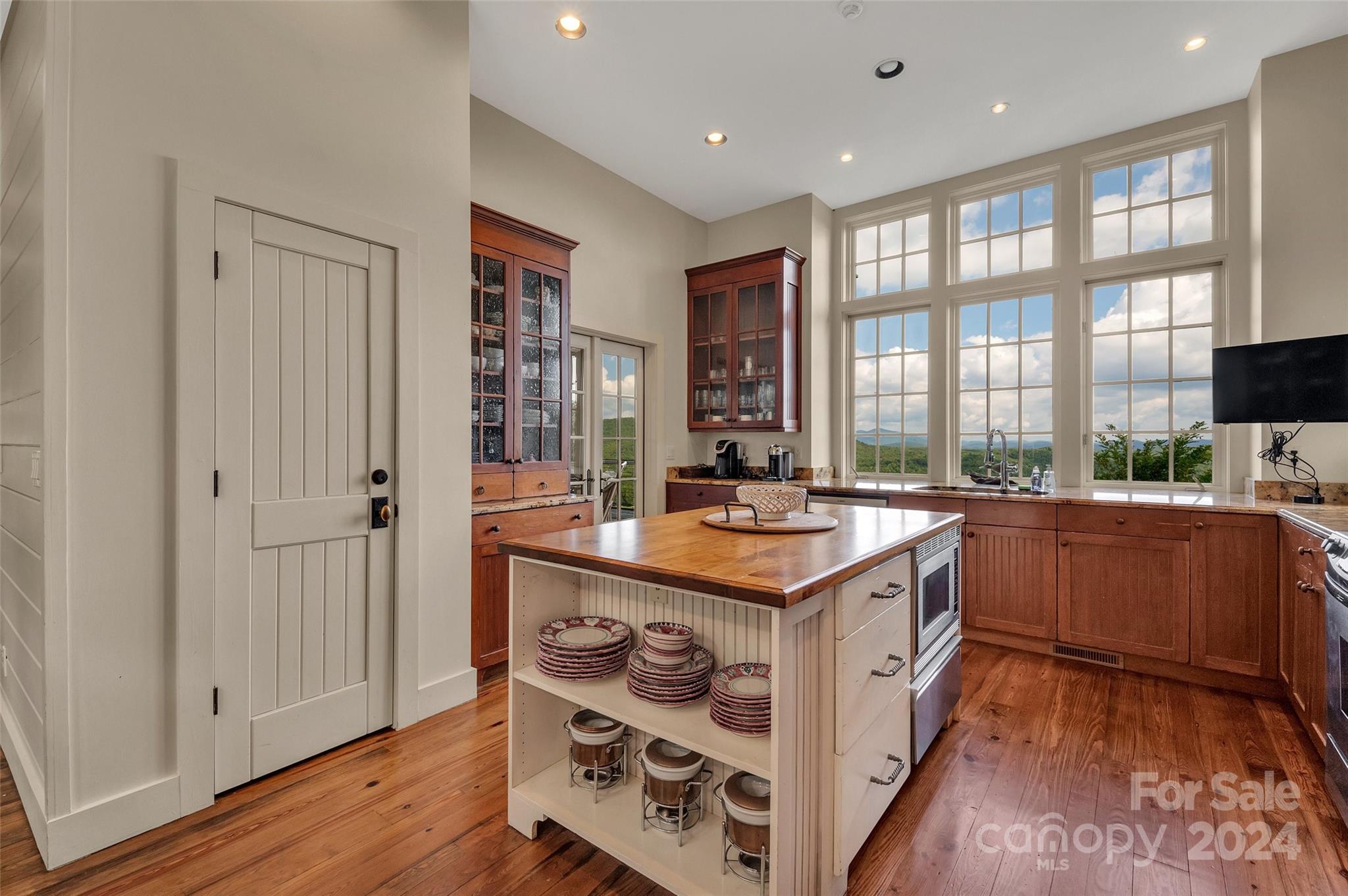 Lake Toxaway Estates - Residential