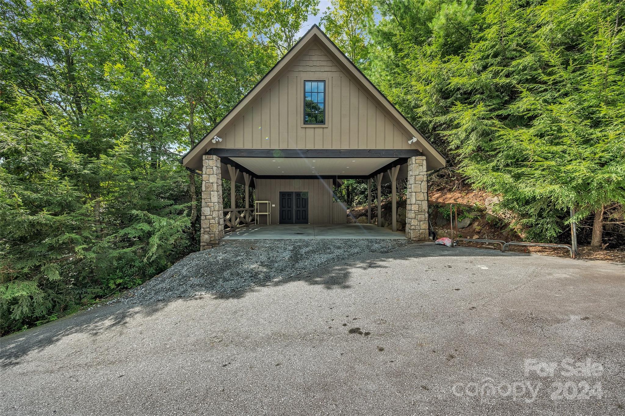 Lake Toxaway Estates - Residential